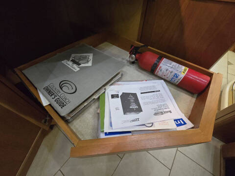 2004 Country Coach Magna