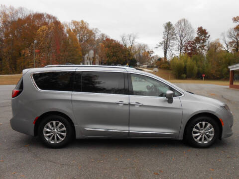 2018 Chrysler Pacifica Touring L