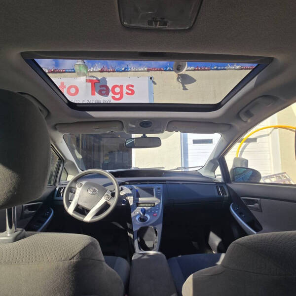 2012 Toyota Prius One