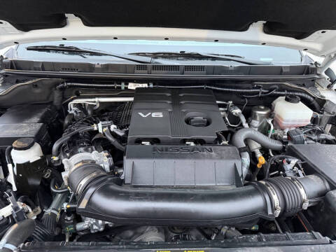 2023 Nissan Frontier SV