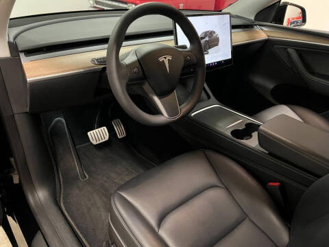 2023 Tesla Model Y Performance