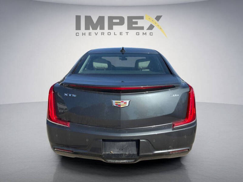 2018 Cadillac XTS Standard