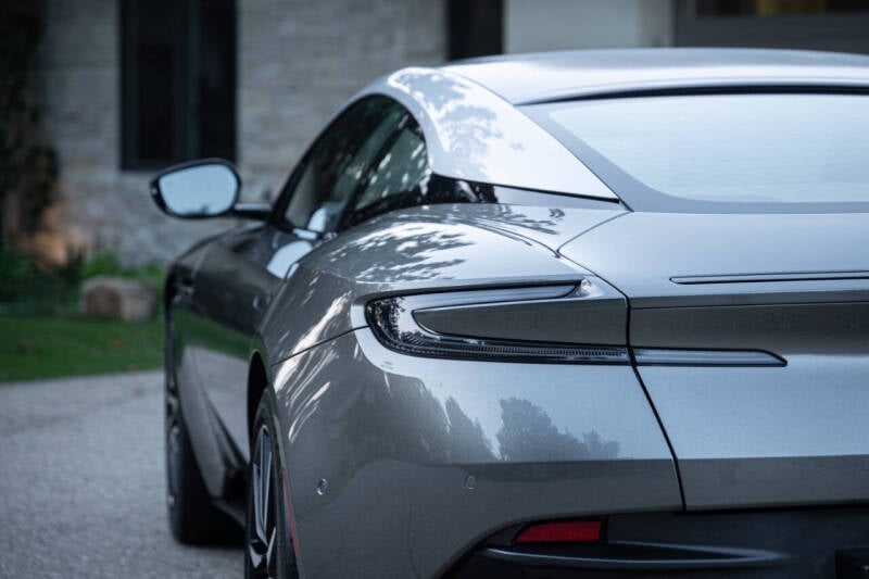 2018 Aston Martin DB11 Base photo 60