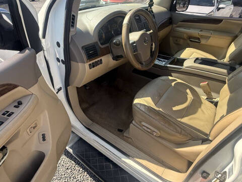 2011 Nissan Armada Platinum