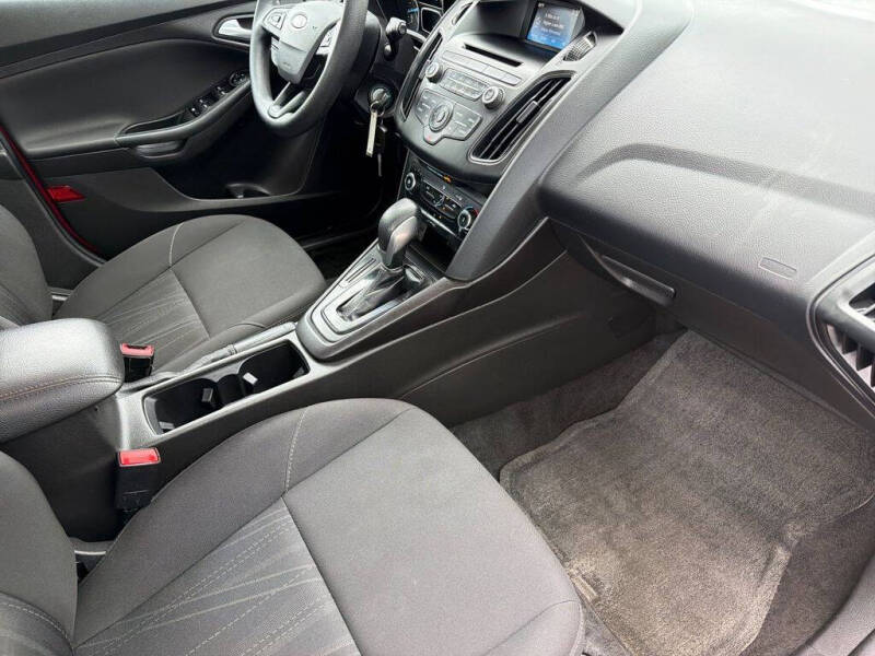 2017 Ford Focus SE