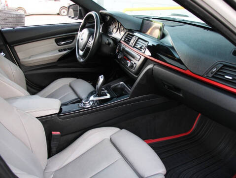 2013 BMW 3 Series 328i