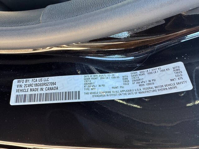 2025 Chrysler Pacifica Select