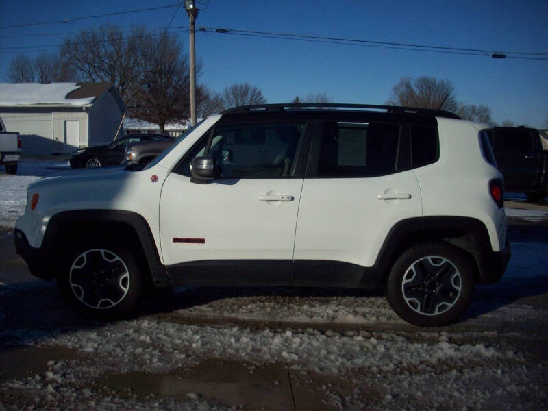 Used 2016 Jeep Renegade Trailhawk with VIN ZACCJBCT3GPC87463 for sale in Kansas City