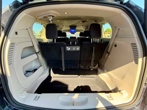2020 Chrysler Pacifica Touring