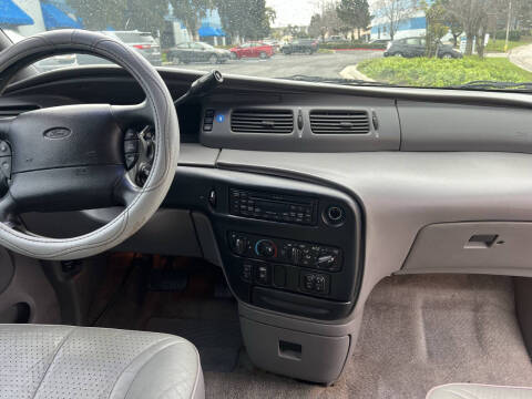 1996 Ford Windstar LX