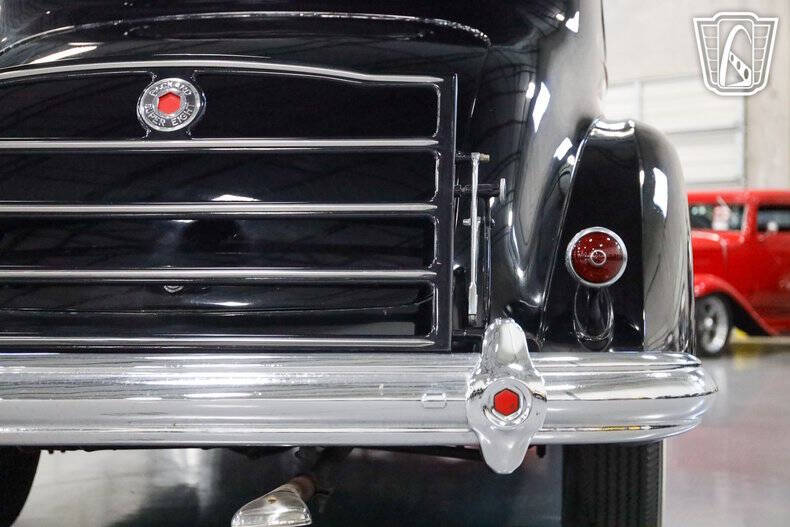 1938 Packard Super Eight