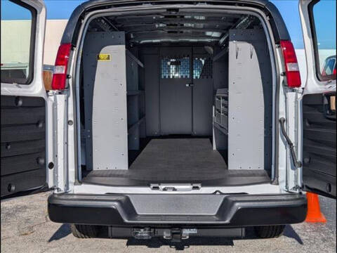 2025 Chevrolet Express 2500