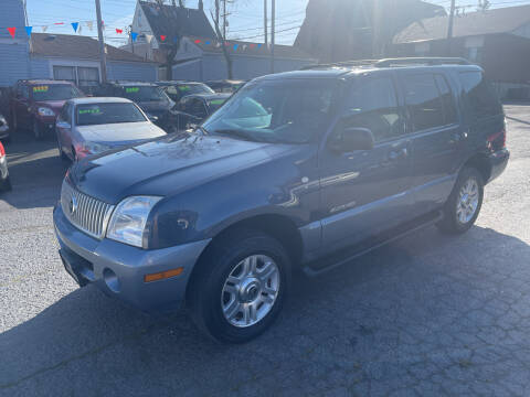 2002 Mercury Mountaineer for sale at American Dream Motors in Everett WA