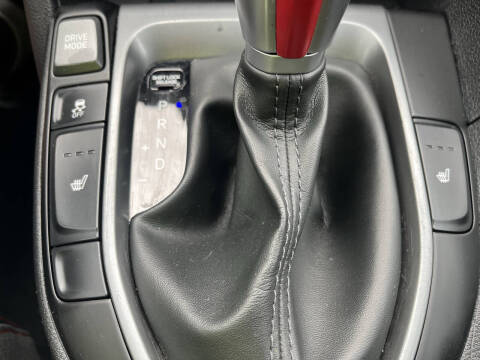 2019 Hyundai Veloster 2.0L