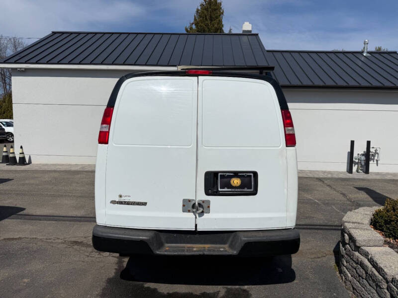2017 Chevrolet Express 2500