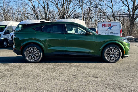 2025 Ford Mustang Mach-E Premium