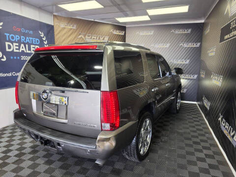 2012 Cadillac Escalade Luxury