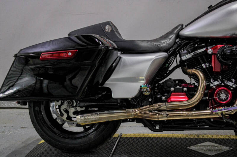 2017 Harley-Davidson Road Glide Special