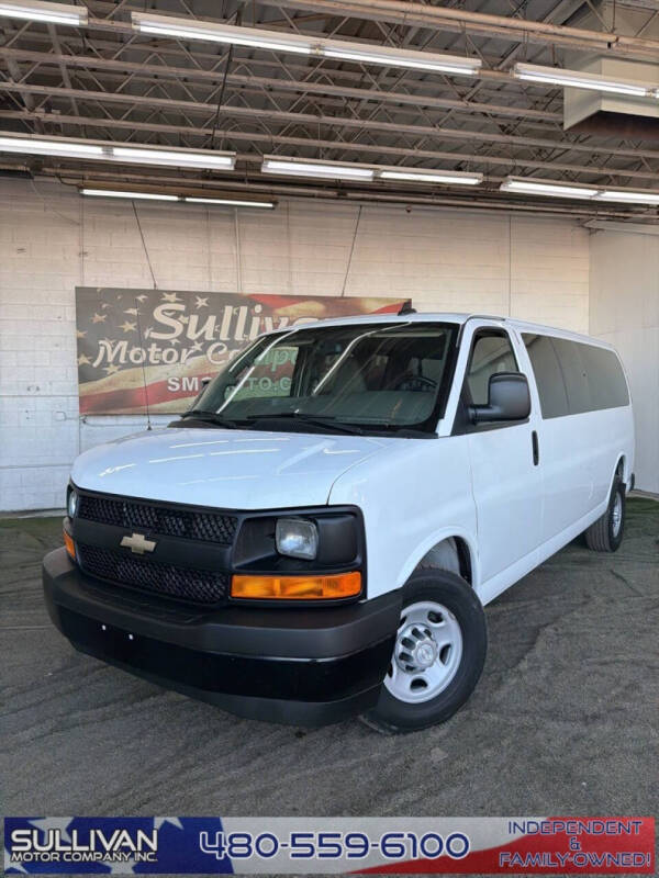 2017 Chevrolet Express Passenger LS's photo