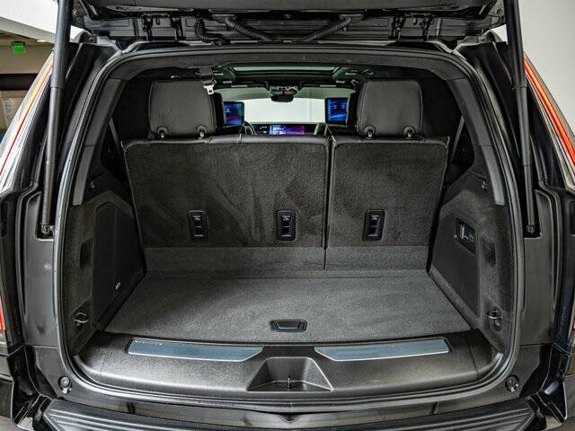 2025 Cadillac Escalade-V