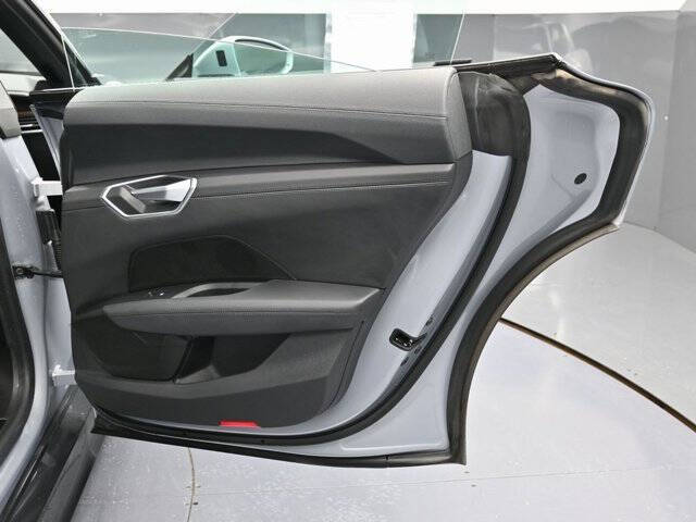 2022 Audi e-tron GT quattro Premium Plus