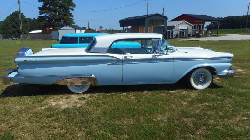 1959 Ford SKYLINER