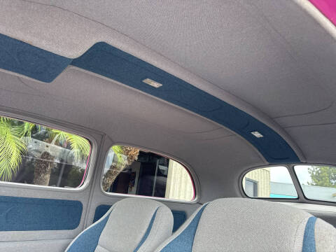 1937 Ford 2 Door Sedan