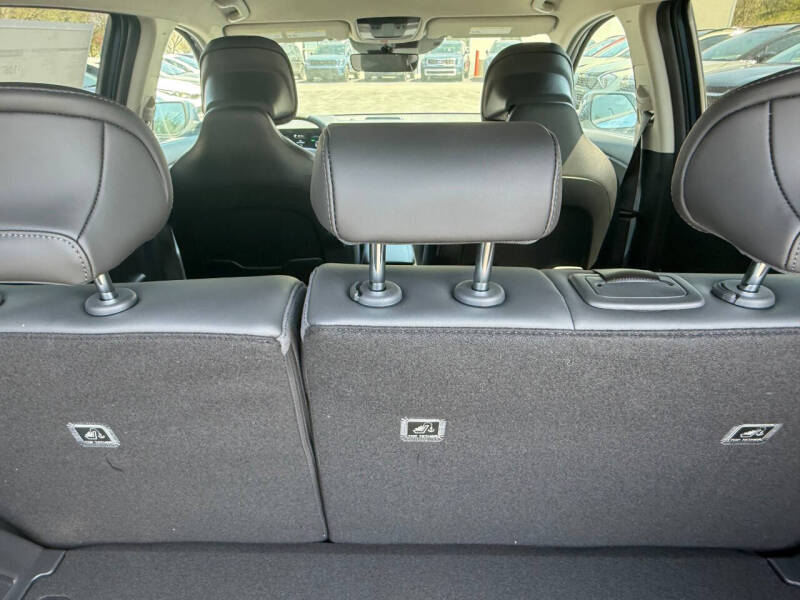 2025 Kia Niro Plug-In Hybrid EX