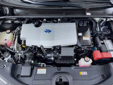 2020 Toyota Prius LE