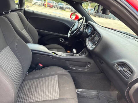 2023 Dodge Challenger SXT