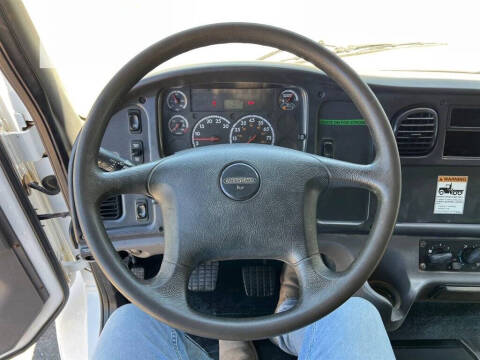 2016 Freightliner M2 106