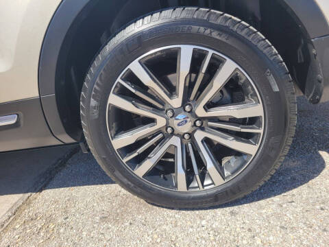 2017 Ford Explorer Platinum