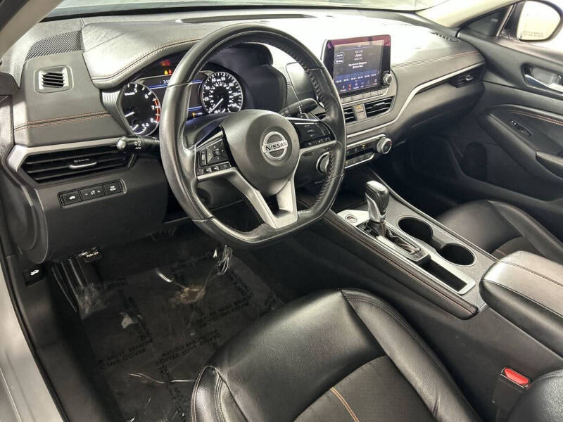 2021 Nissan Altima 2.5 SR