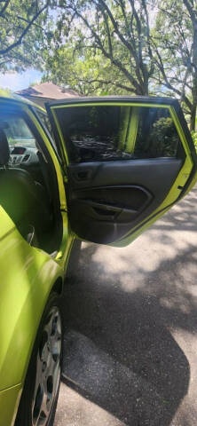 2011 Ford Fiesta SES