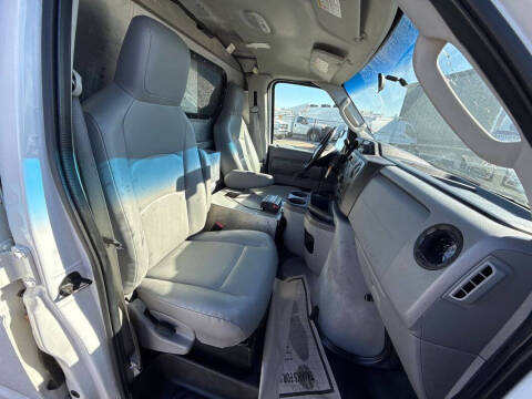 2011 Ford E-Series E-350 SD