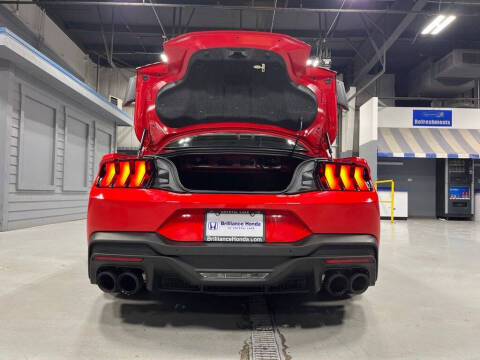 2025 Ford Mustang Dark Horse