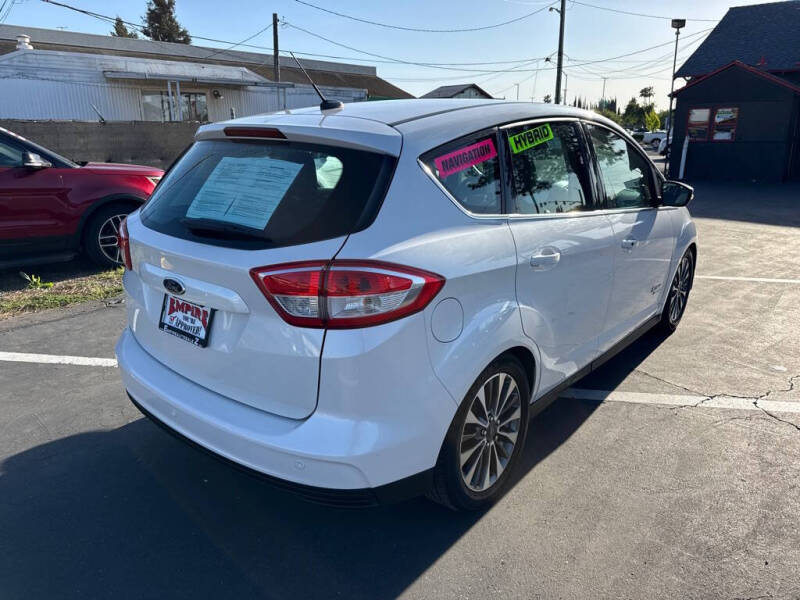 2017 Ford C-MAX Energi Titanium