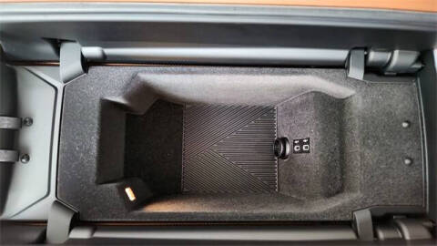 2023 BMW 7 Series 740i