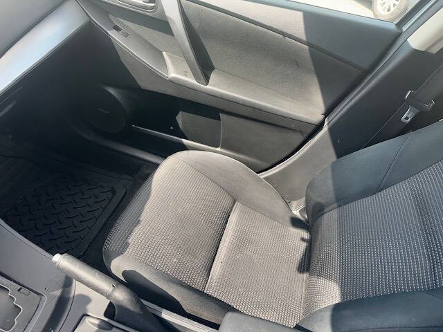 2013 Mazda MAZDA3 i Touring