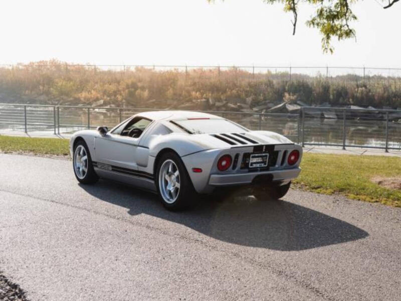 2005 Ford GT Base's photo