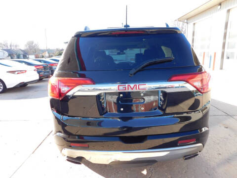 2017 GMC Acadia Denali