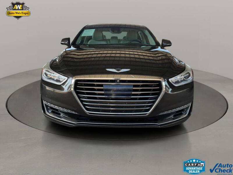 2017 Genesis G90