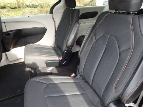 2018 Chrysler Pacifica Touring Plus