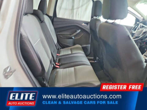 2015 Ford Escape SE