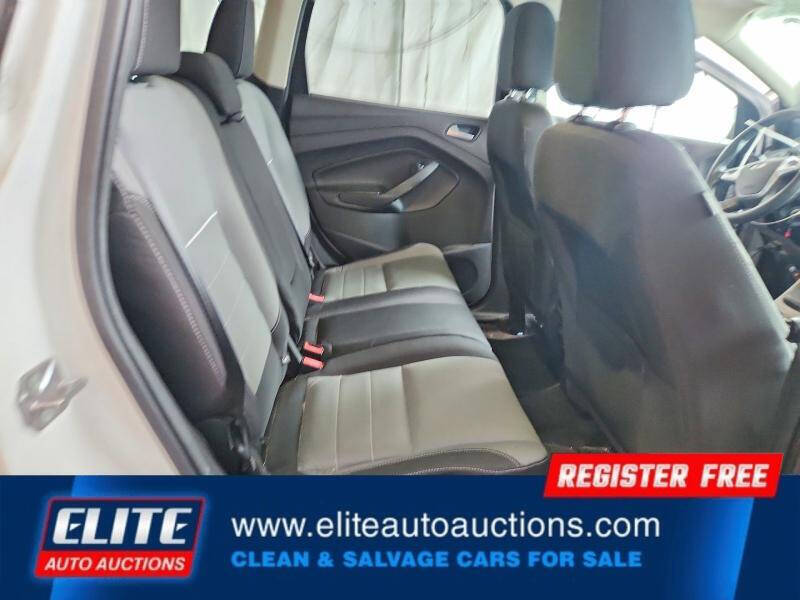 2015 Ford Escape SE
