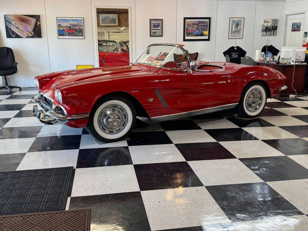 1962 Chevrolet Corvette 25