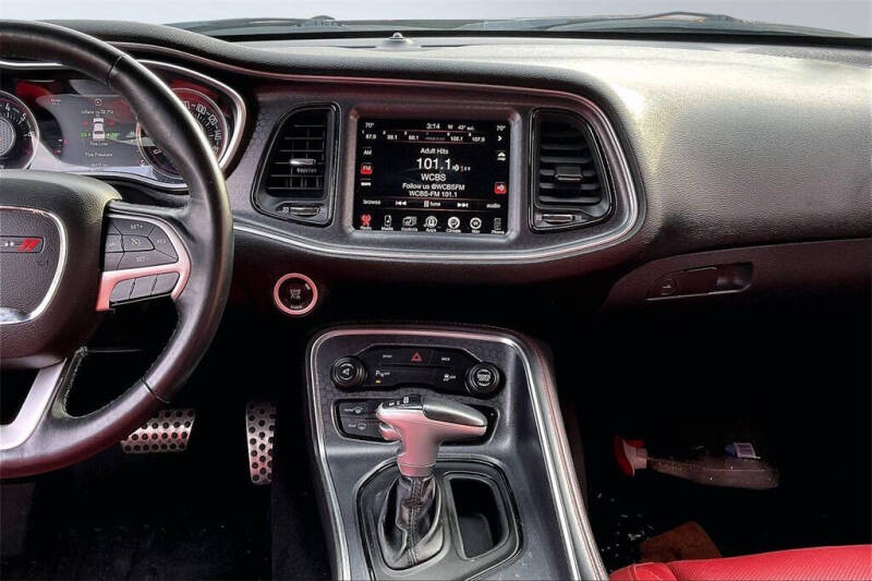 2016 Dodge Challenger SXT