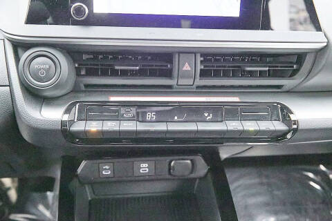 2025 Toyota Prius LE