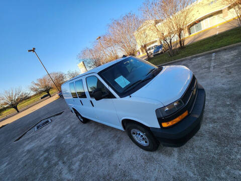 2022 Chevrolet Express 2500