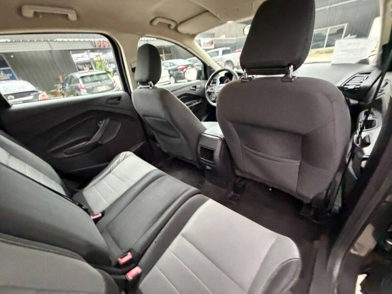 2019 Ford Escape S